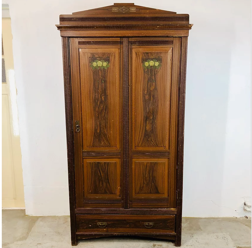 Cabinet antique art deco