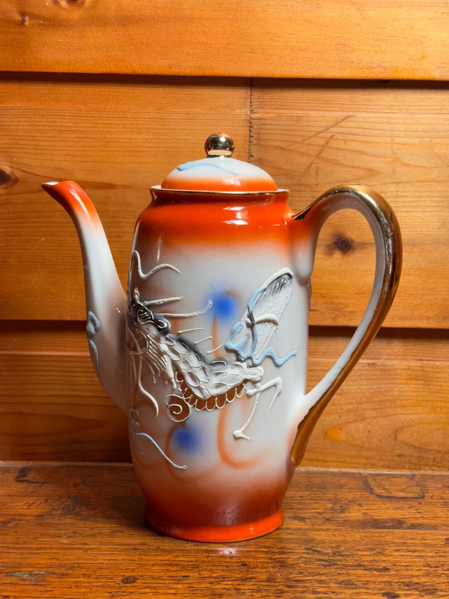 Tokai China Nagoya Japan Teapot/Coffee pot ceramic dragon relief