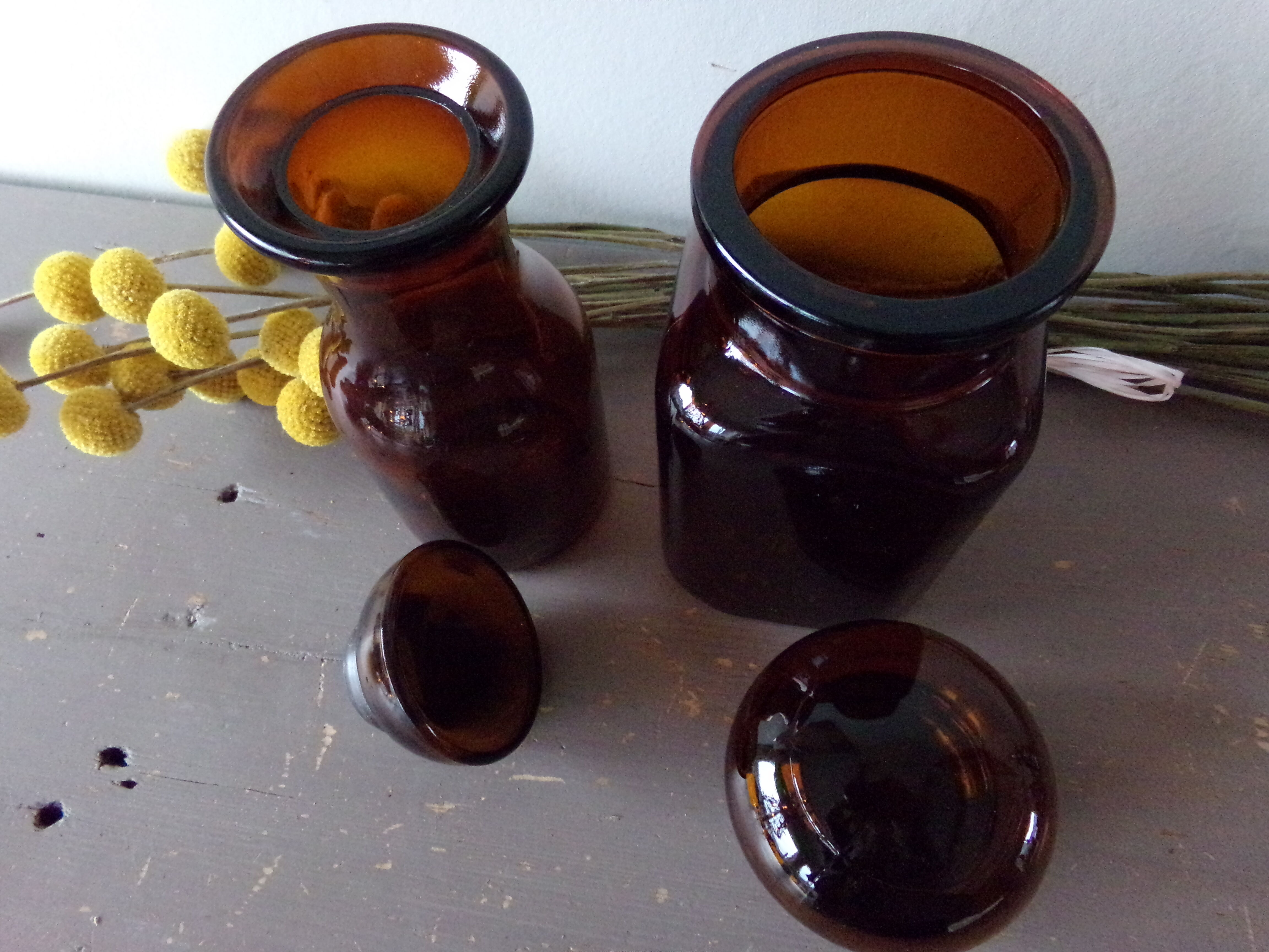 Amber glass jars