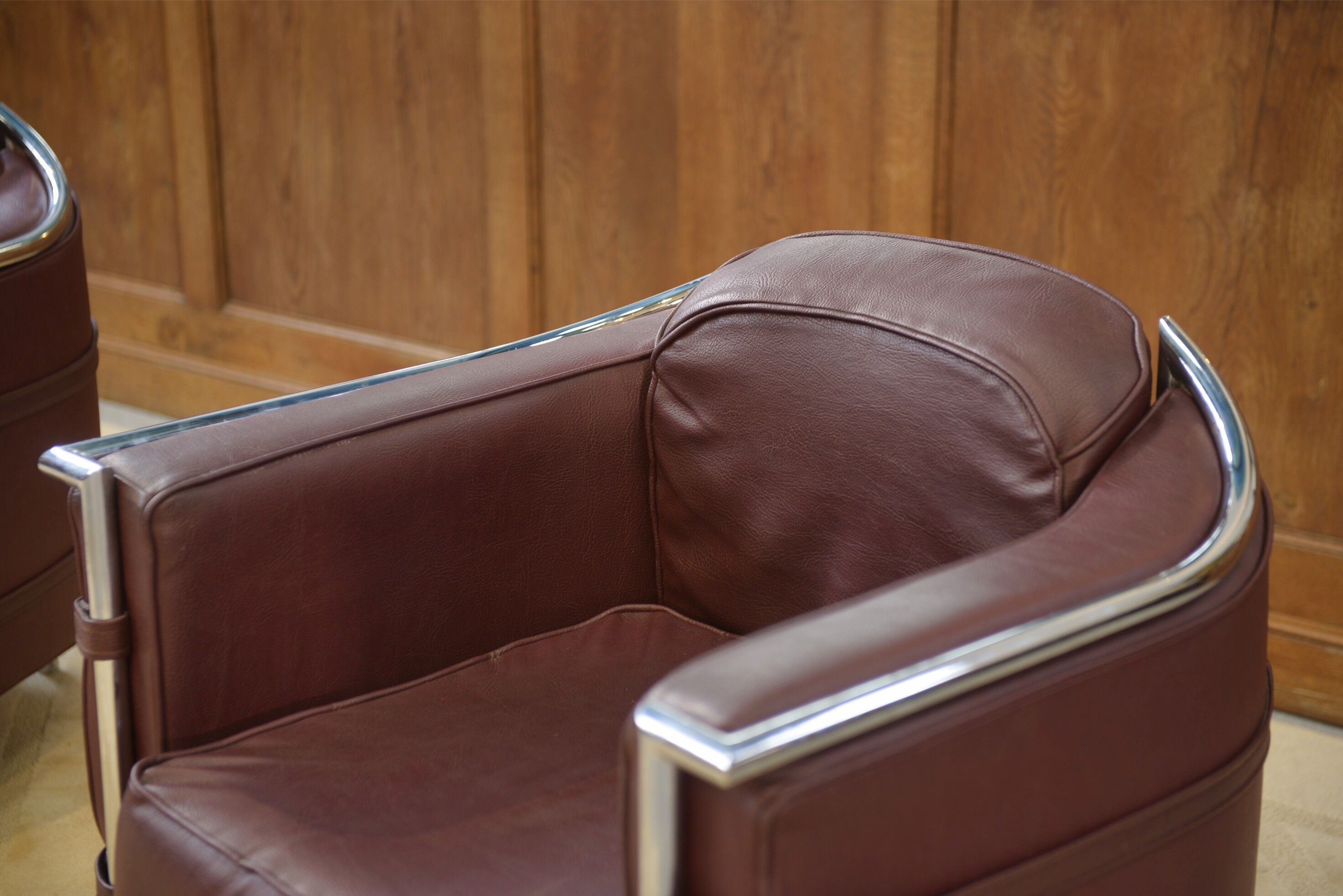 Paire de fauteuils dans le goût de Le Corbusier 1970’s