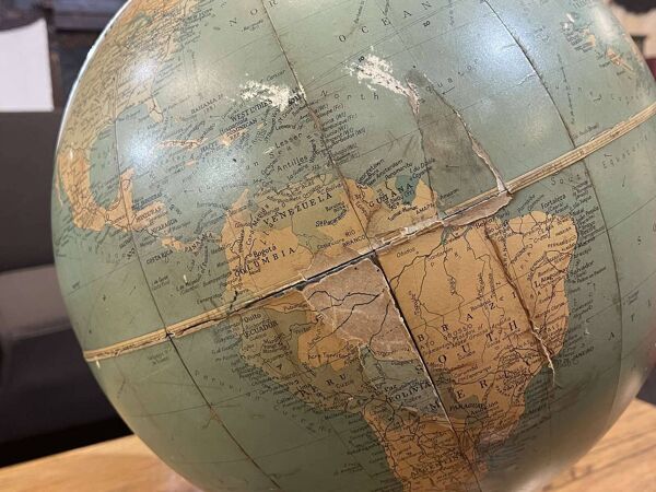 Globe terrestre anglais Philips Challenge globe de 1958