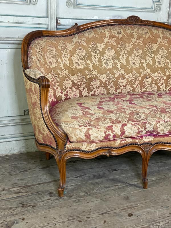 Banquette Louis XV En Hêtre Sculpté Et Mouluré Dossier Corbeille, XVIIIème Siècle
