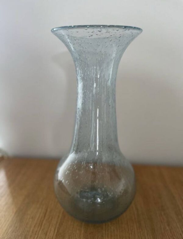 Vase en verre bleu Biot