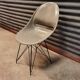 Chaise grise par Miroslav Navràtil édition Vertex 1959