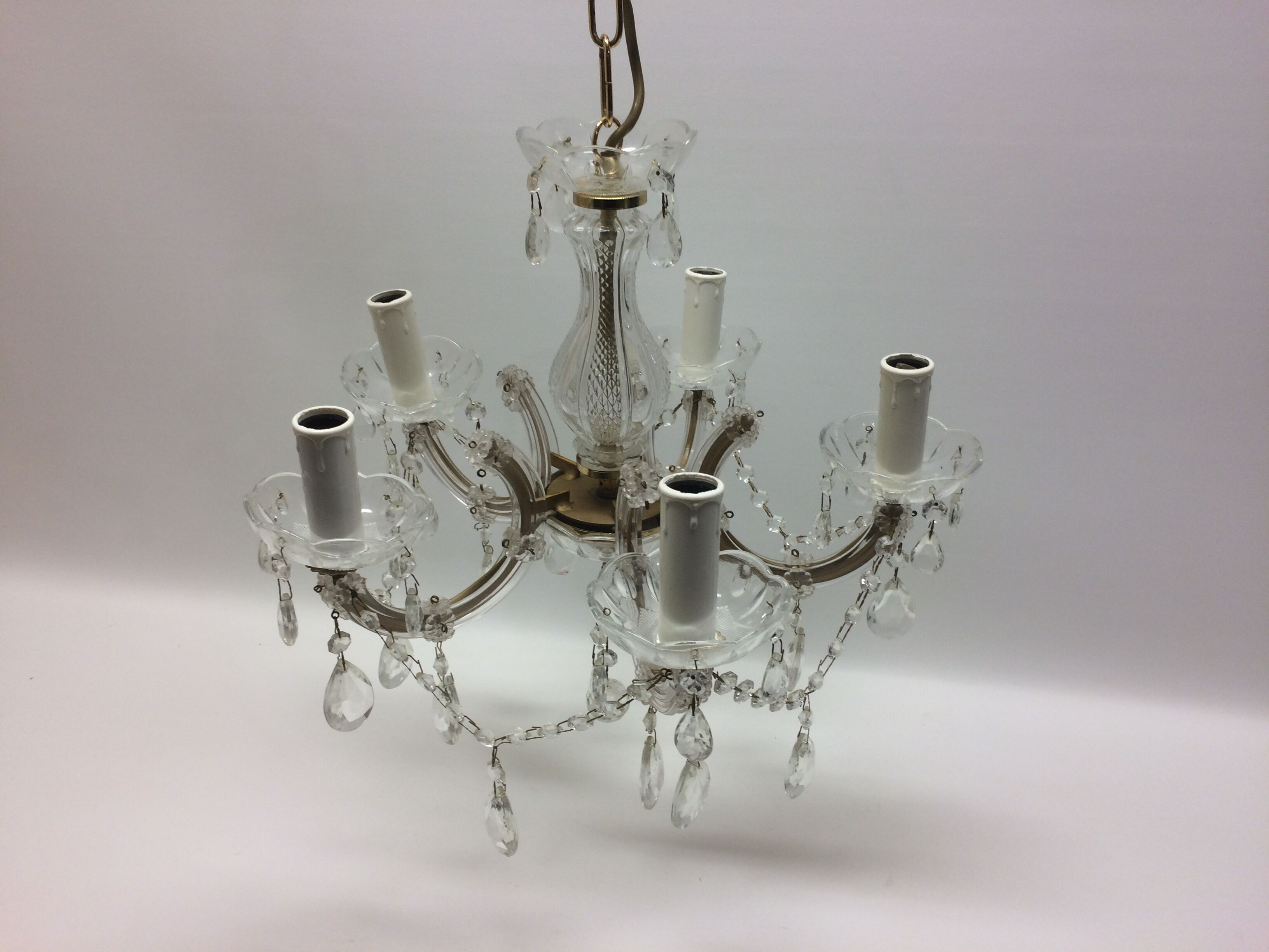 Chandelier pendants