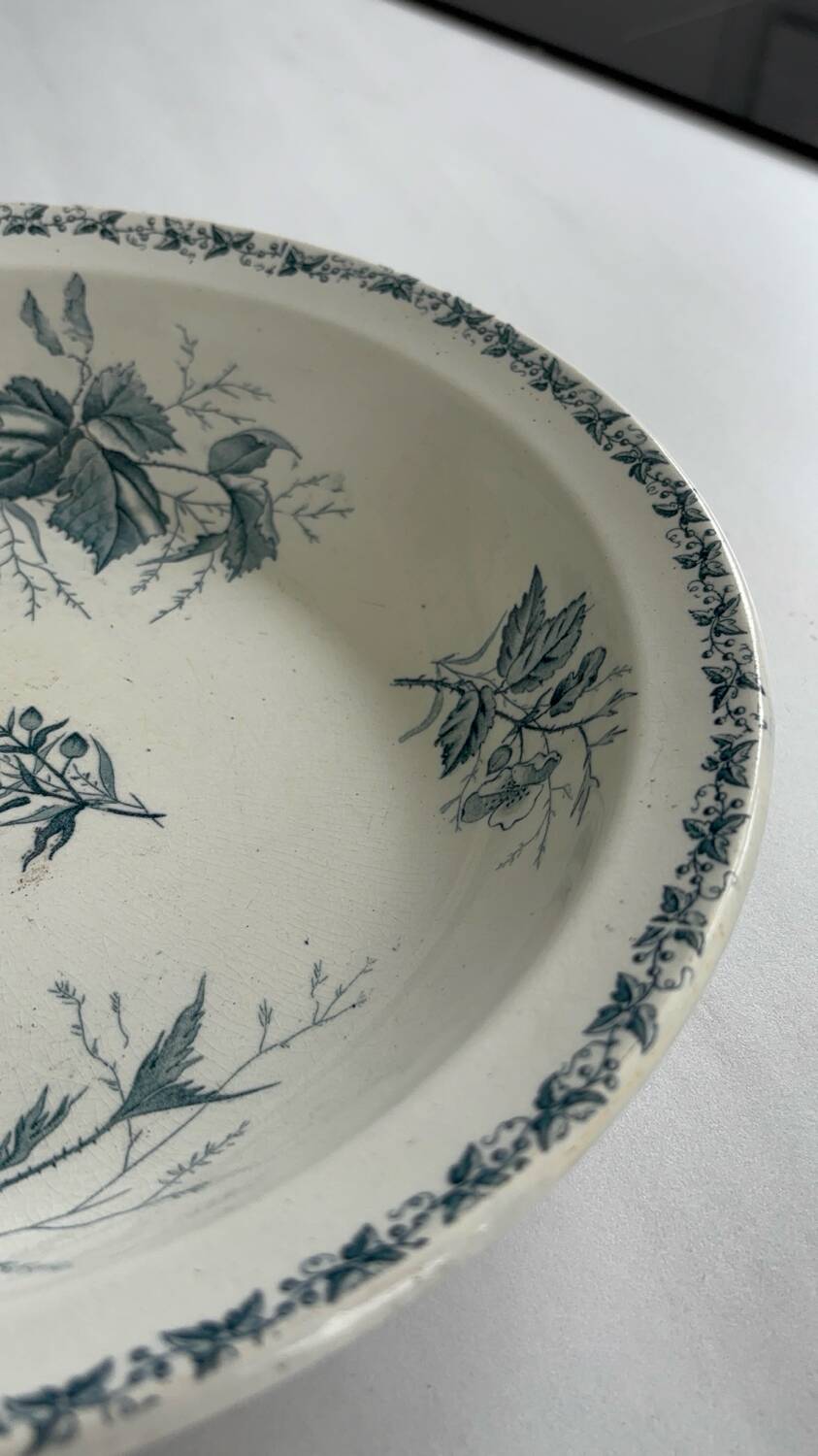 Old Badonviller ironstone salad bowl - Mûre model, early 20th century