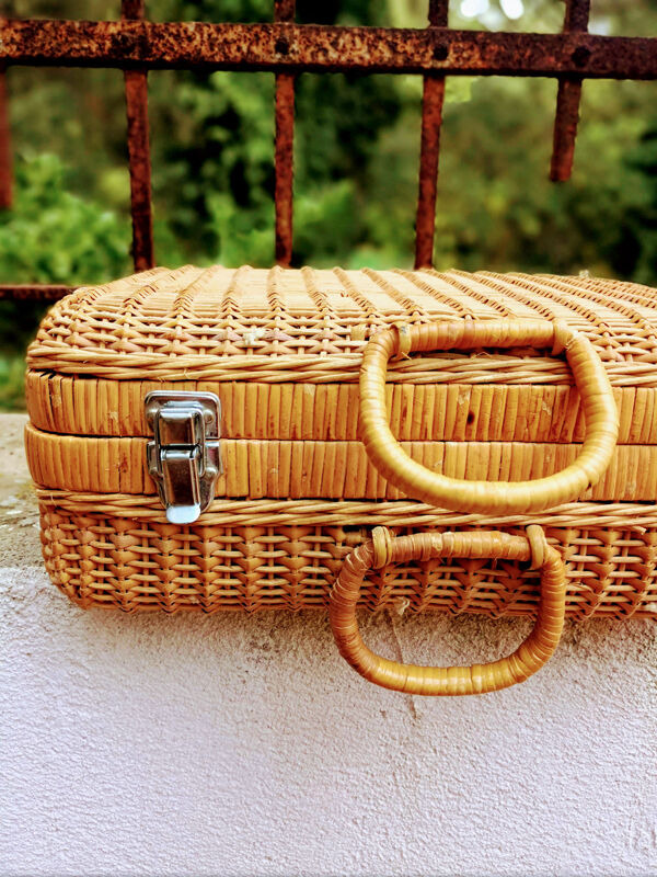 Wicker suitcase