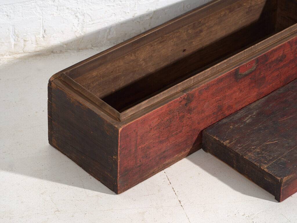Ancient Chinese chest in red garnet (c.1900) #11