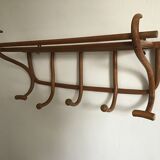 Curved wooden caotrack