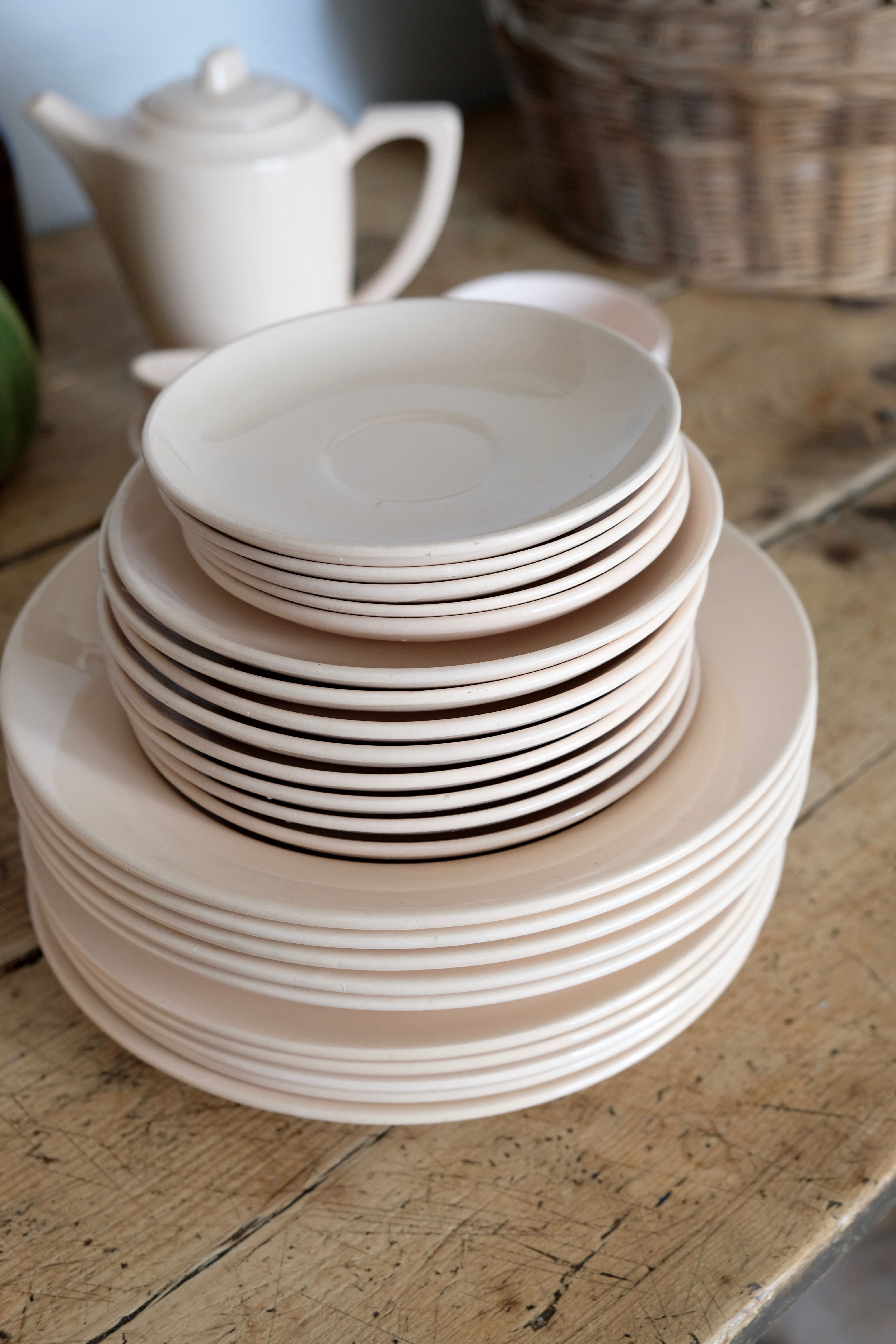 powder pink plate Digoin & Sarreguemines