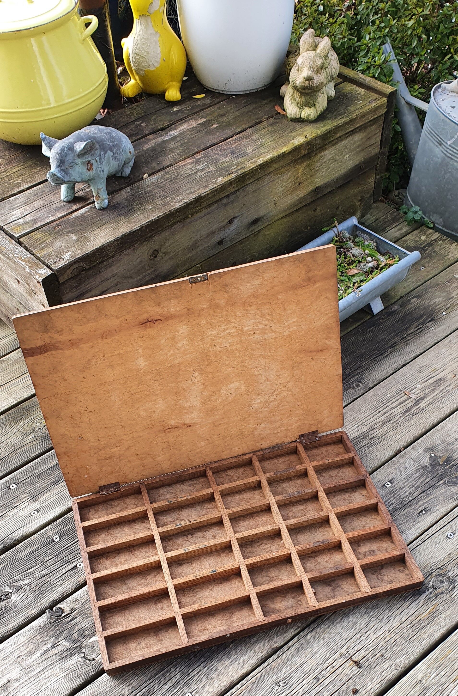 Watchmaking locker box