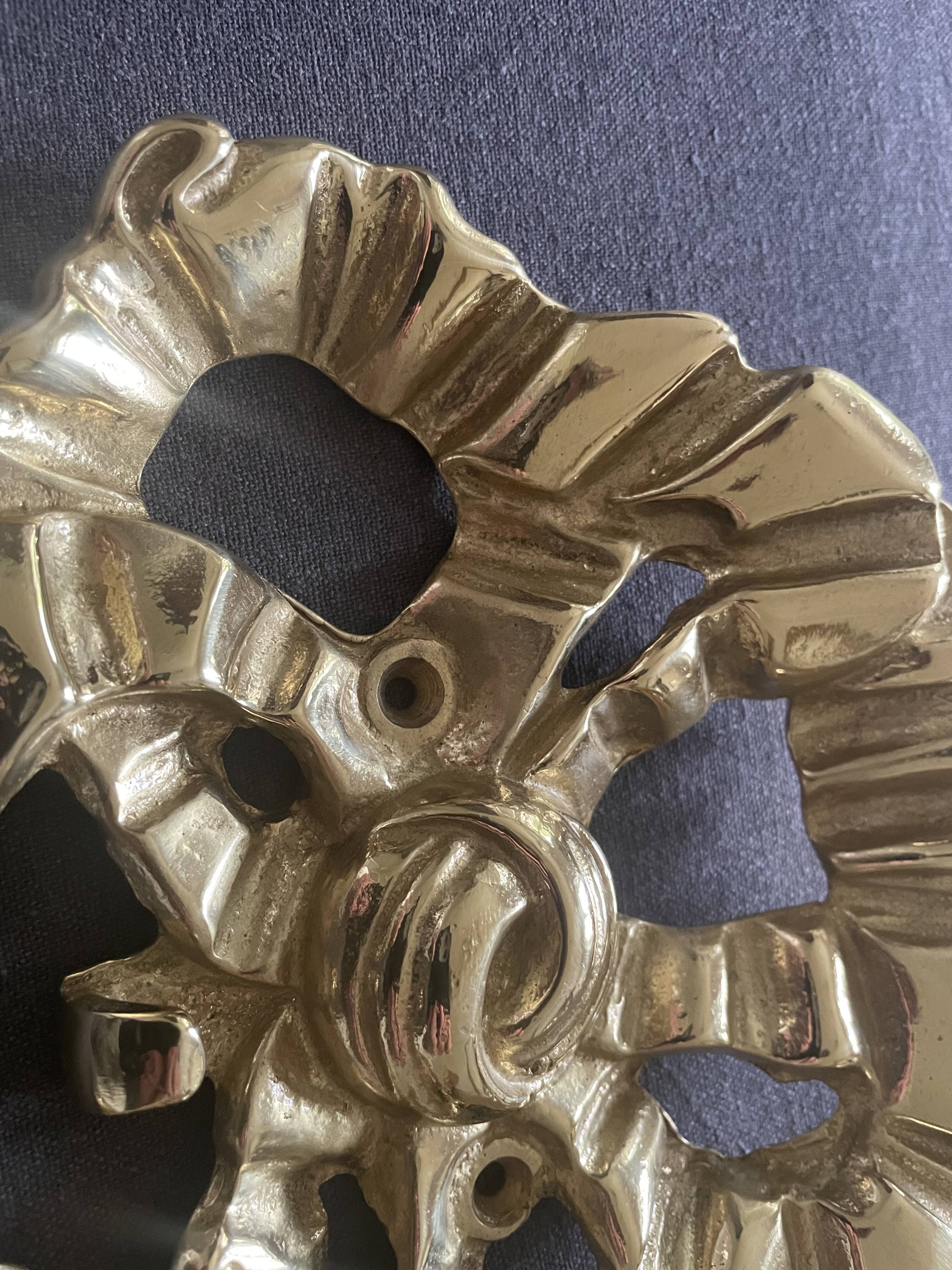 Crochet mural noeud laiton doré