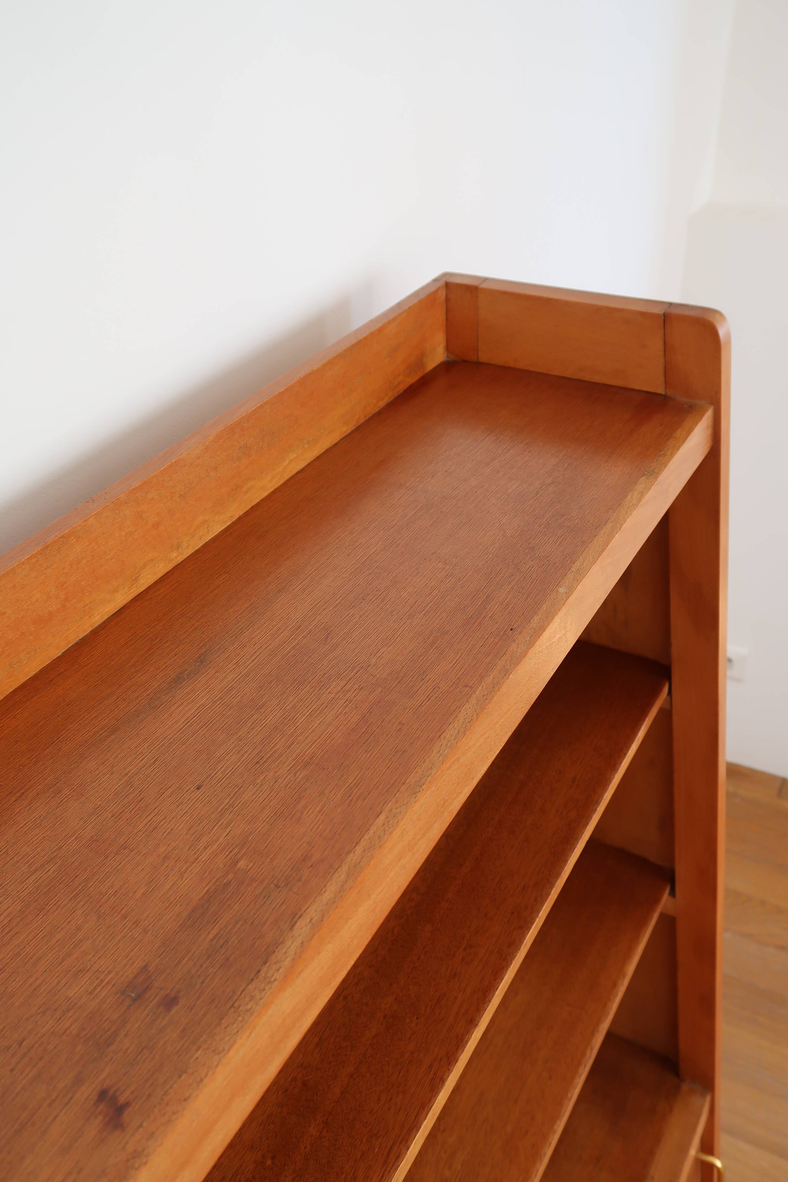 Bookcase 60