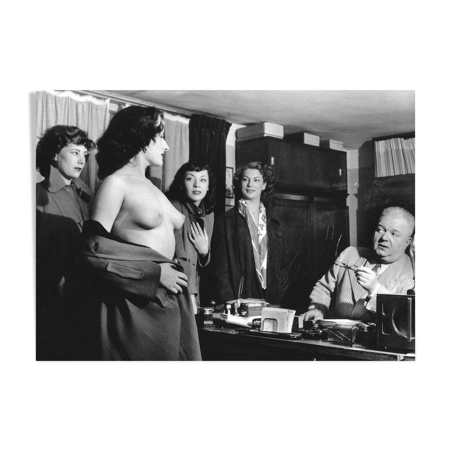 Photography, "Audition at the Mayol Concert", Paris 1952 / Tribute to Robert Doisneau
