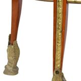 Gueridon with ram's head decoration