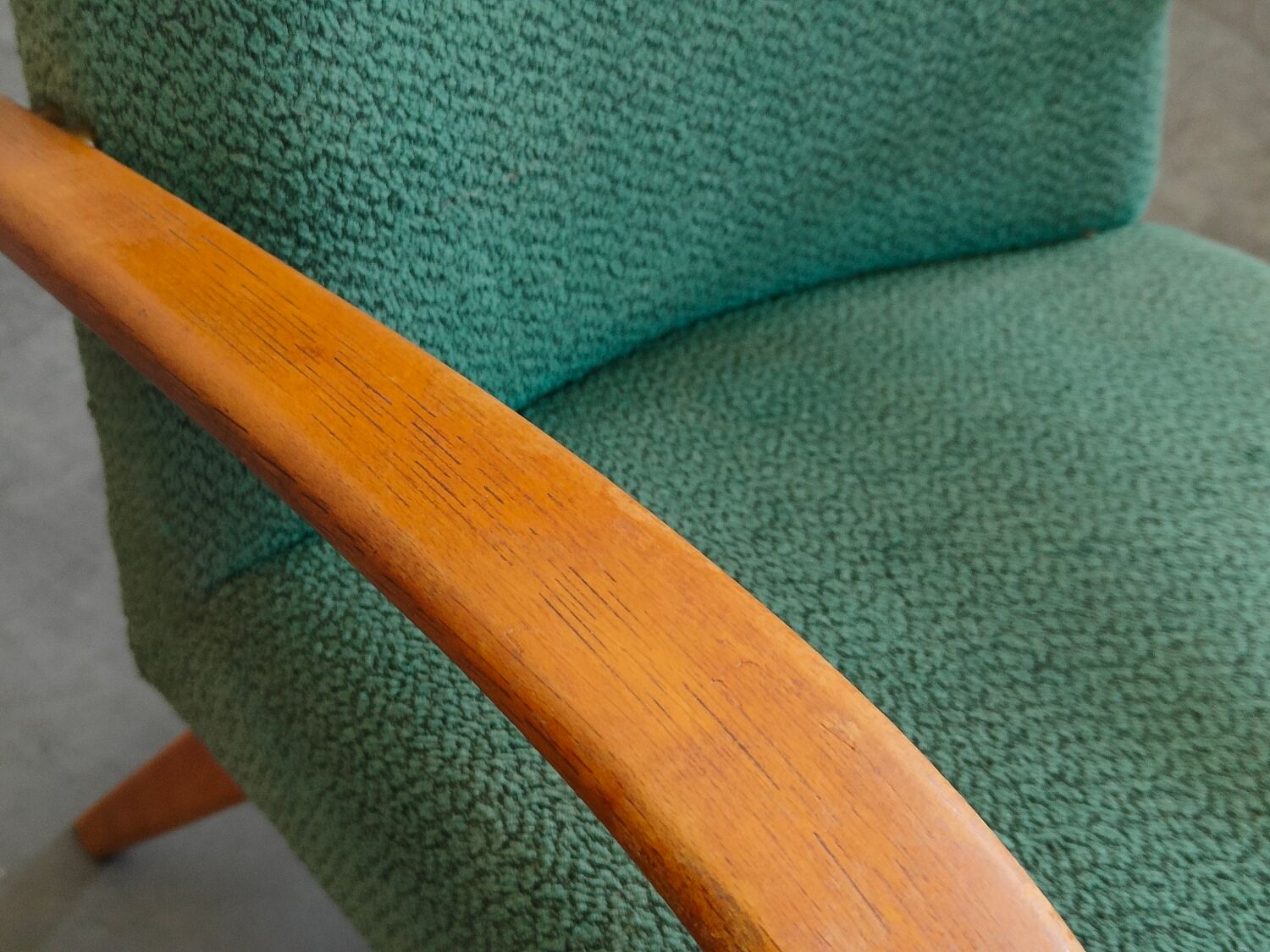 Pair of green armchairs by Jaroslav Smidek for TON