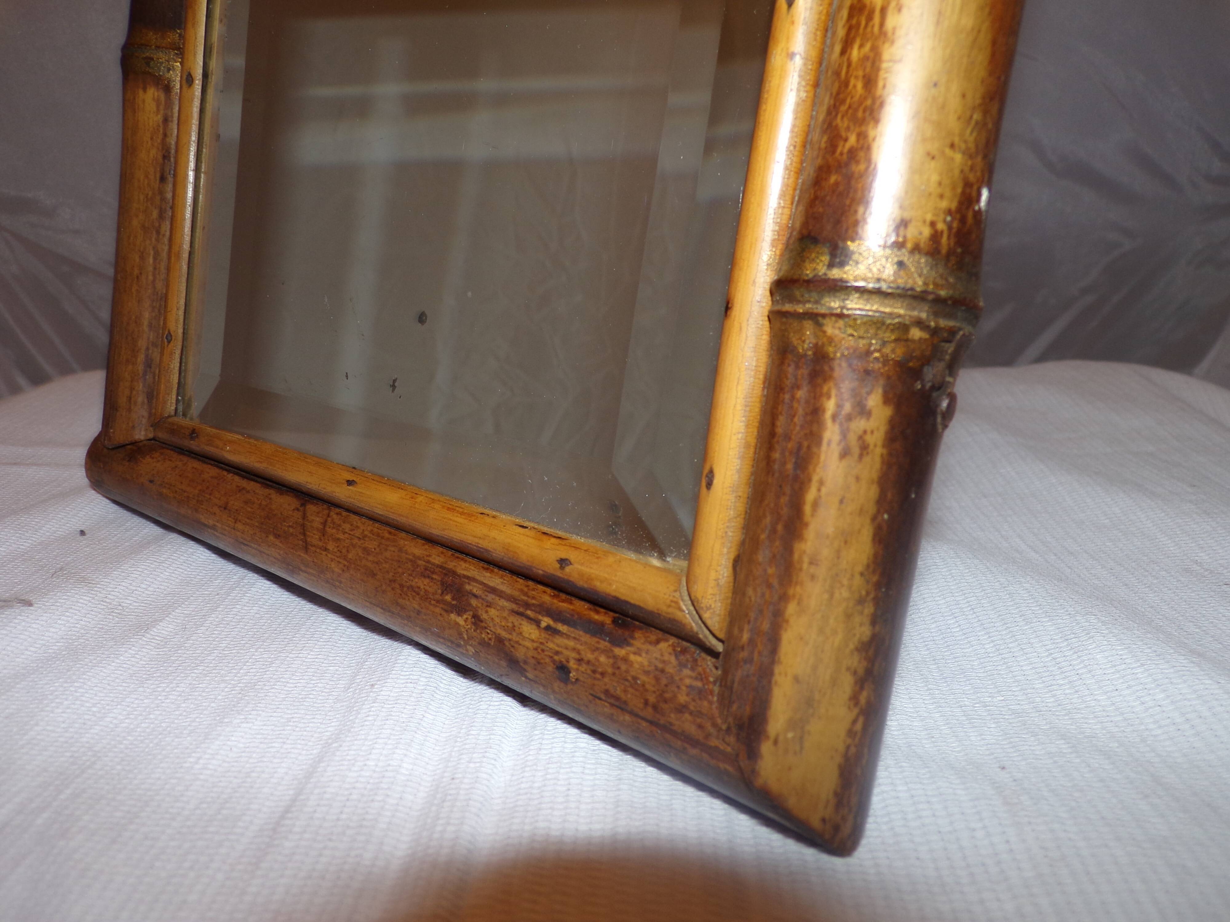 Bamboo mirror 23x23cm