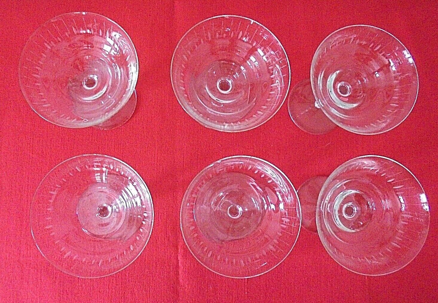 Lot 6 coupes à champagne cristal ciselé  H. 11,5 cm Diamètre bord sup.10 cm