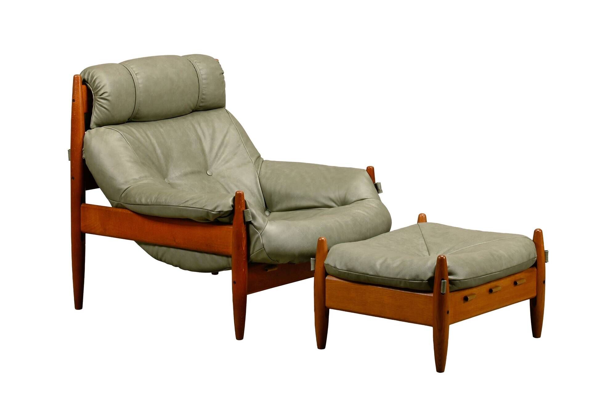 Lounge Chair in the manner Sergio Rodrigues and Jean Gillon, Oak / Leather