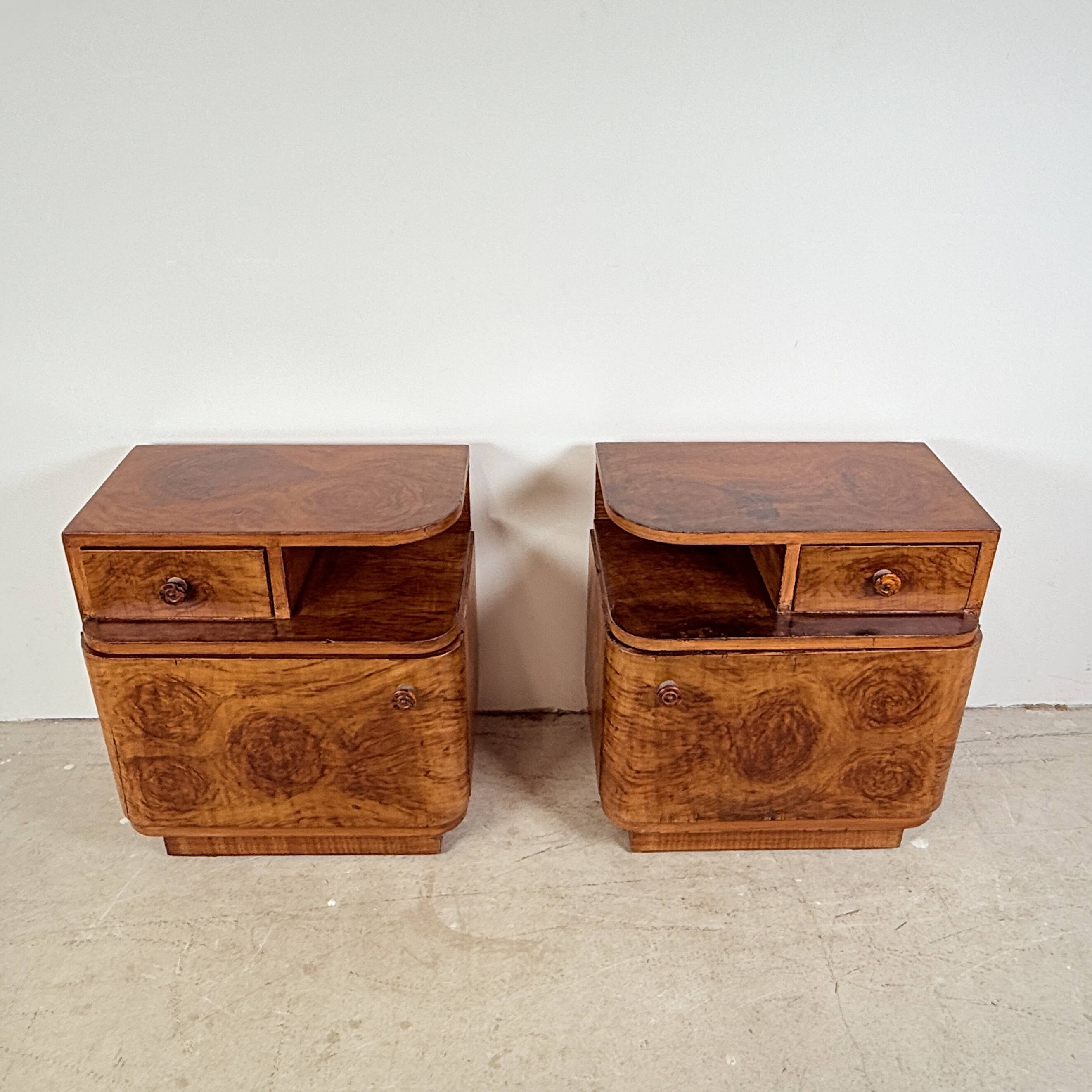Set of 2 art-deco bedside tables with bakelite handles