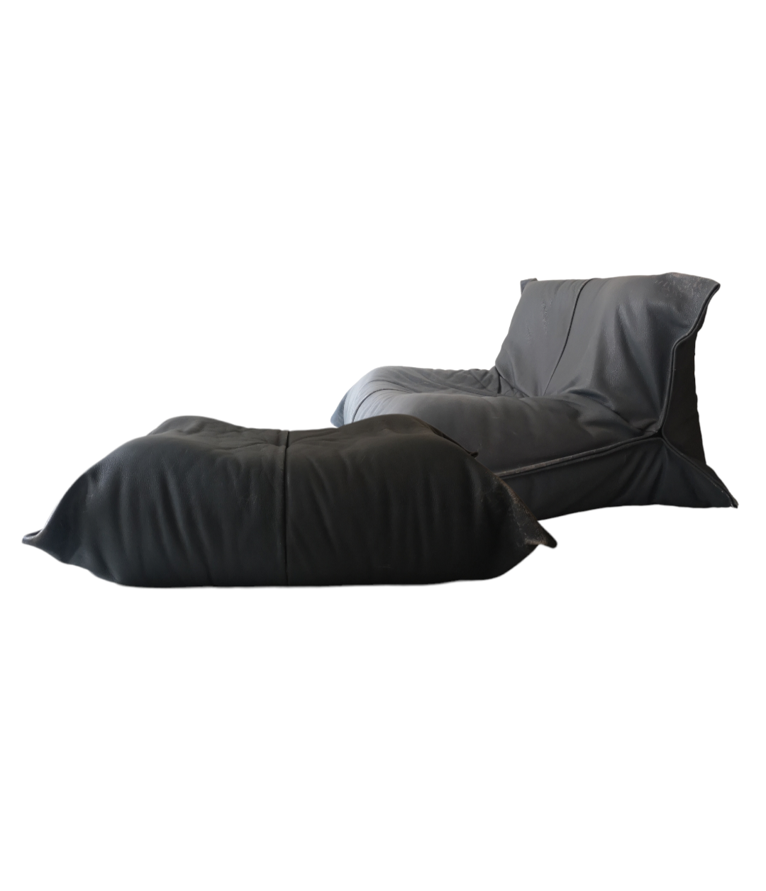Ligne Roset heating and pouf ensemble, 1970