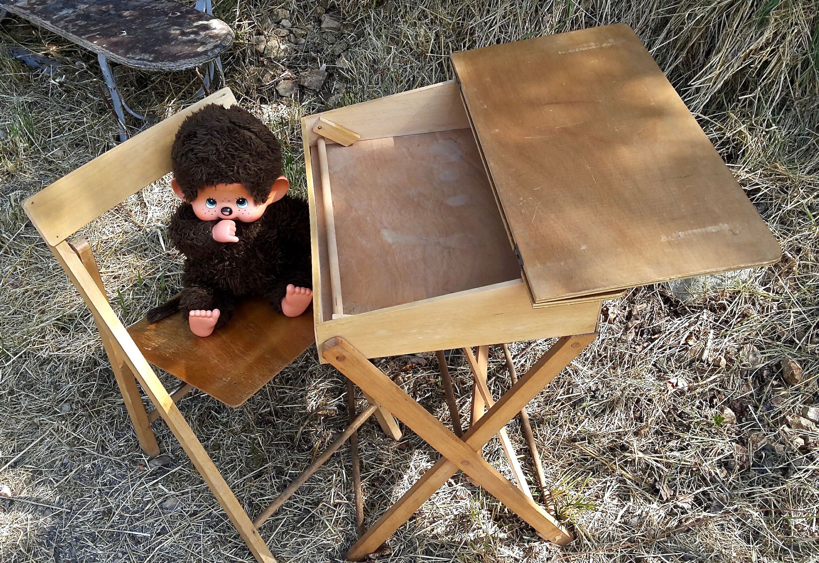 Bureau enfant en bois avec sa chaise pliante