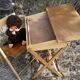 Bureau enfant en bois avec sa chaise pliante
