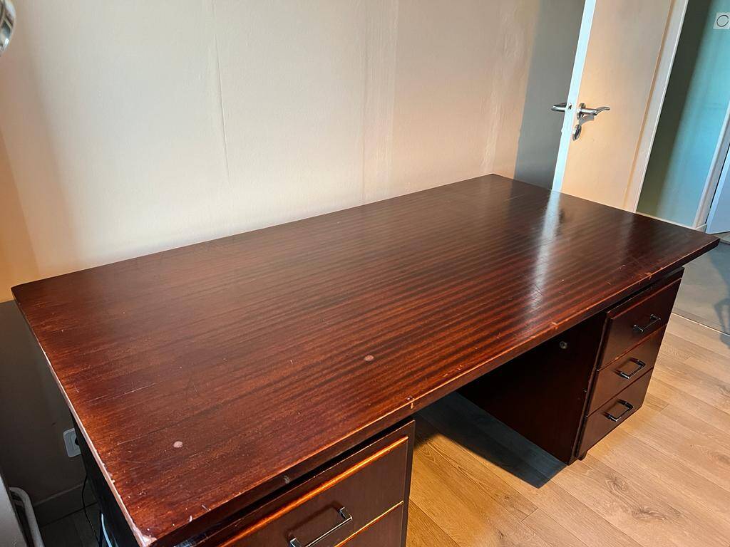 Art deco desk