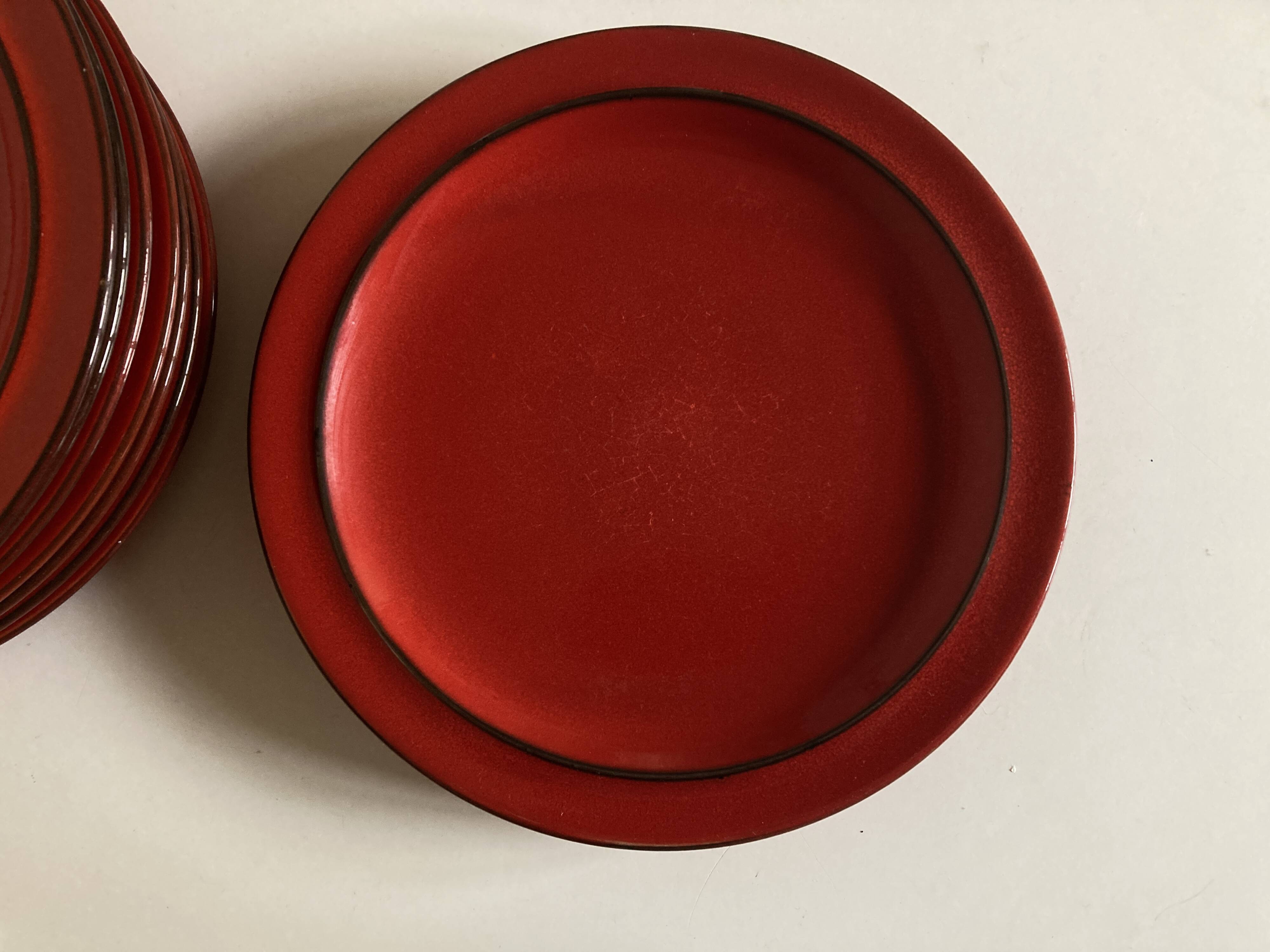 Set of 10 plates Hertha Bengtson Rosenthal 1970 in red stoneware.