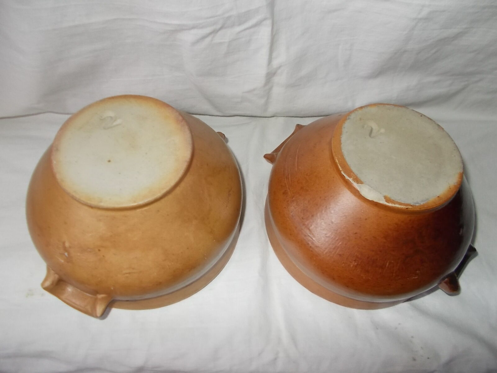 Set of 2 sandstone bowls