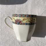 Set of 4 coffee cups and 4 porcelain bowls