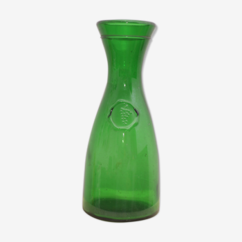 Carafe ou vase en verre avec médaillon