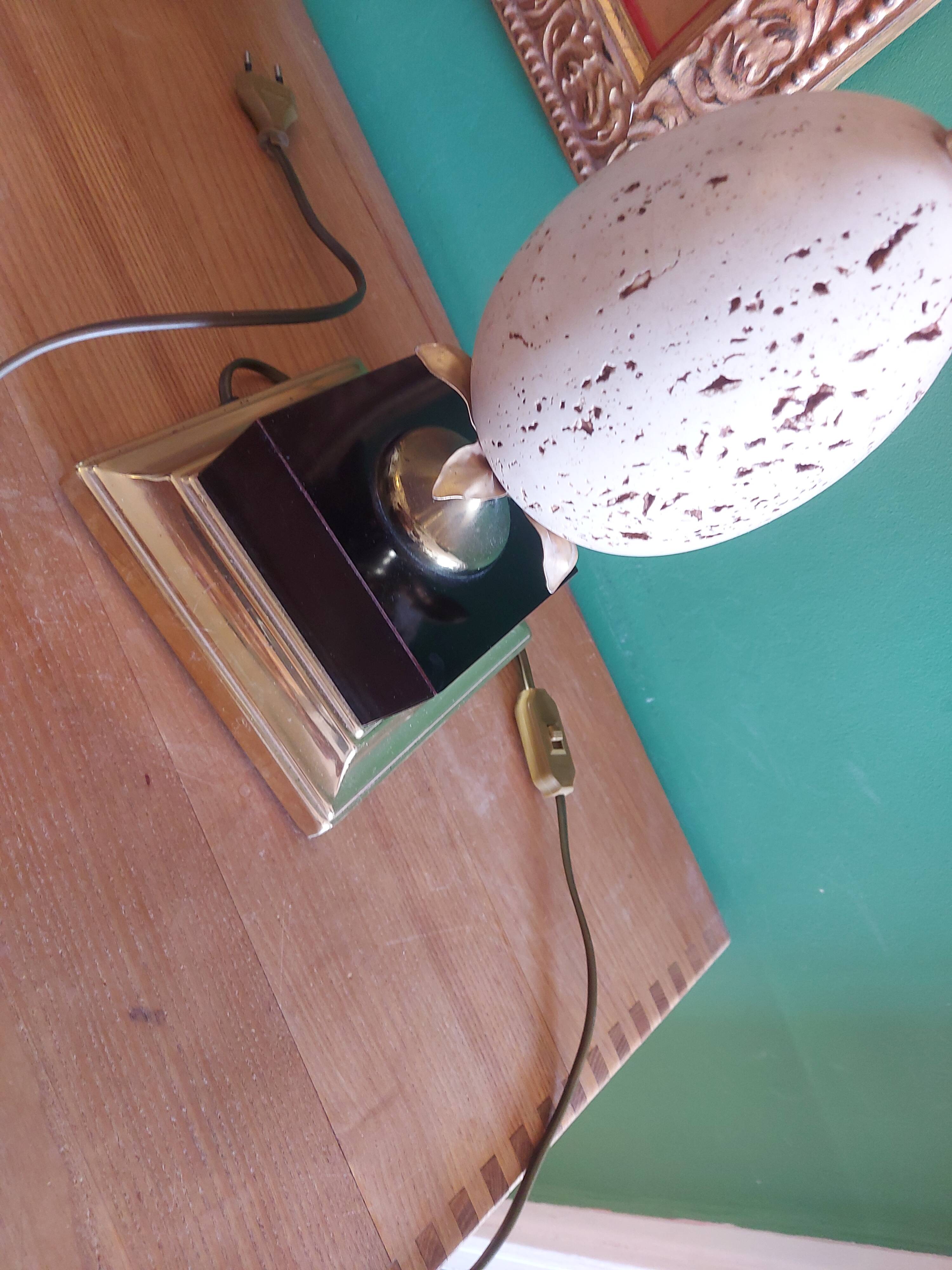Ostrich egg lamp, Oxford model, Maison Barbier, 70'S