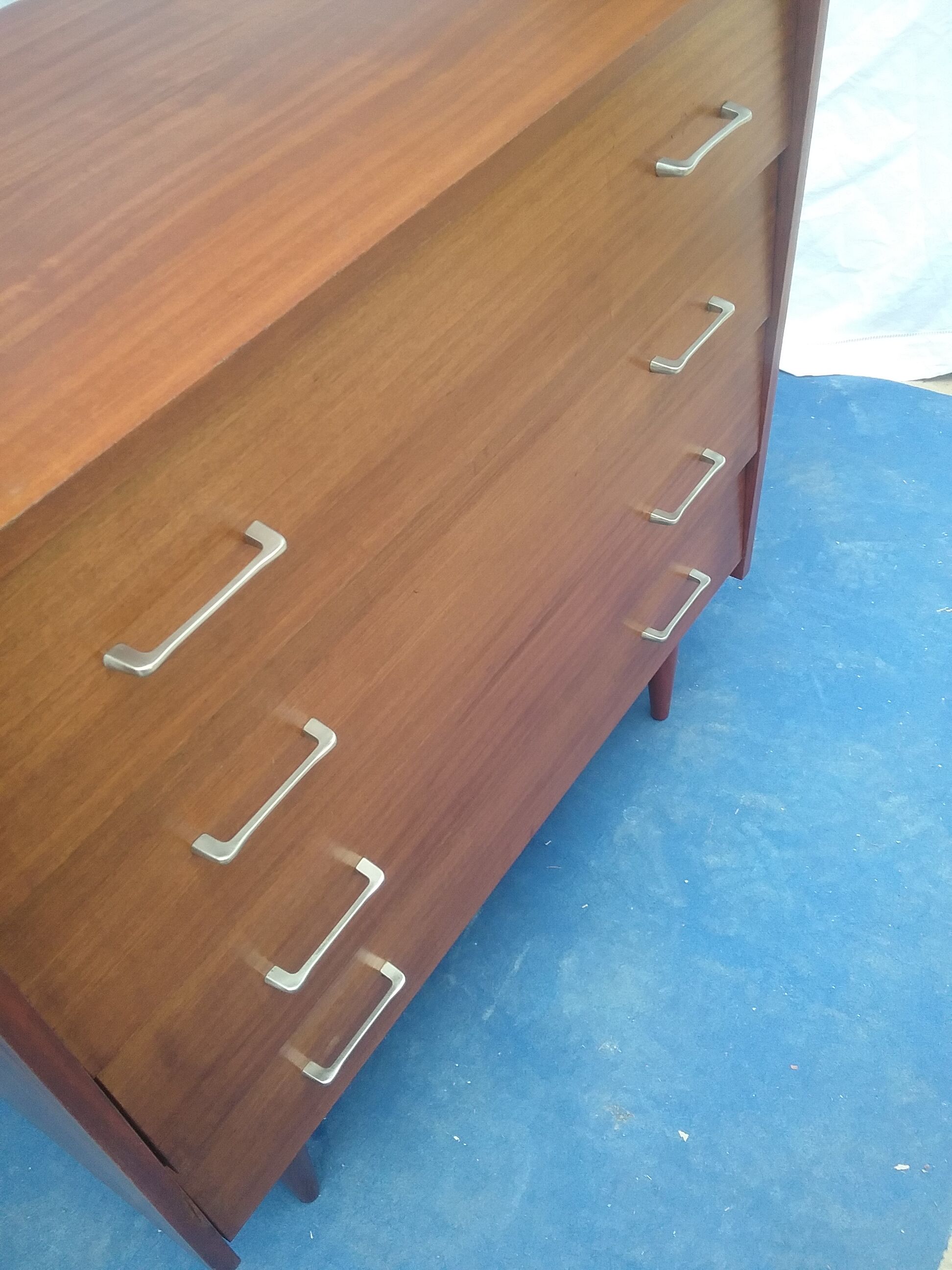 Commode vintage