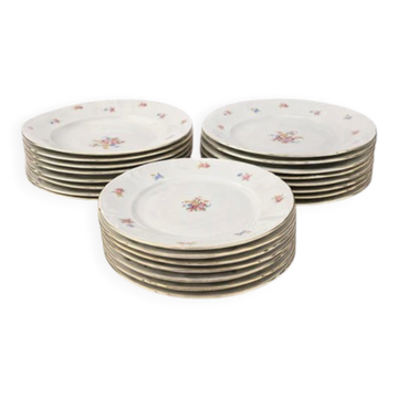 Set of 8 deep plates, 8 flat plates and 8 dessert plates + 1 dish Bavaria US Zone