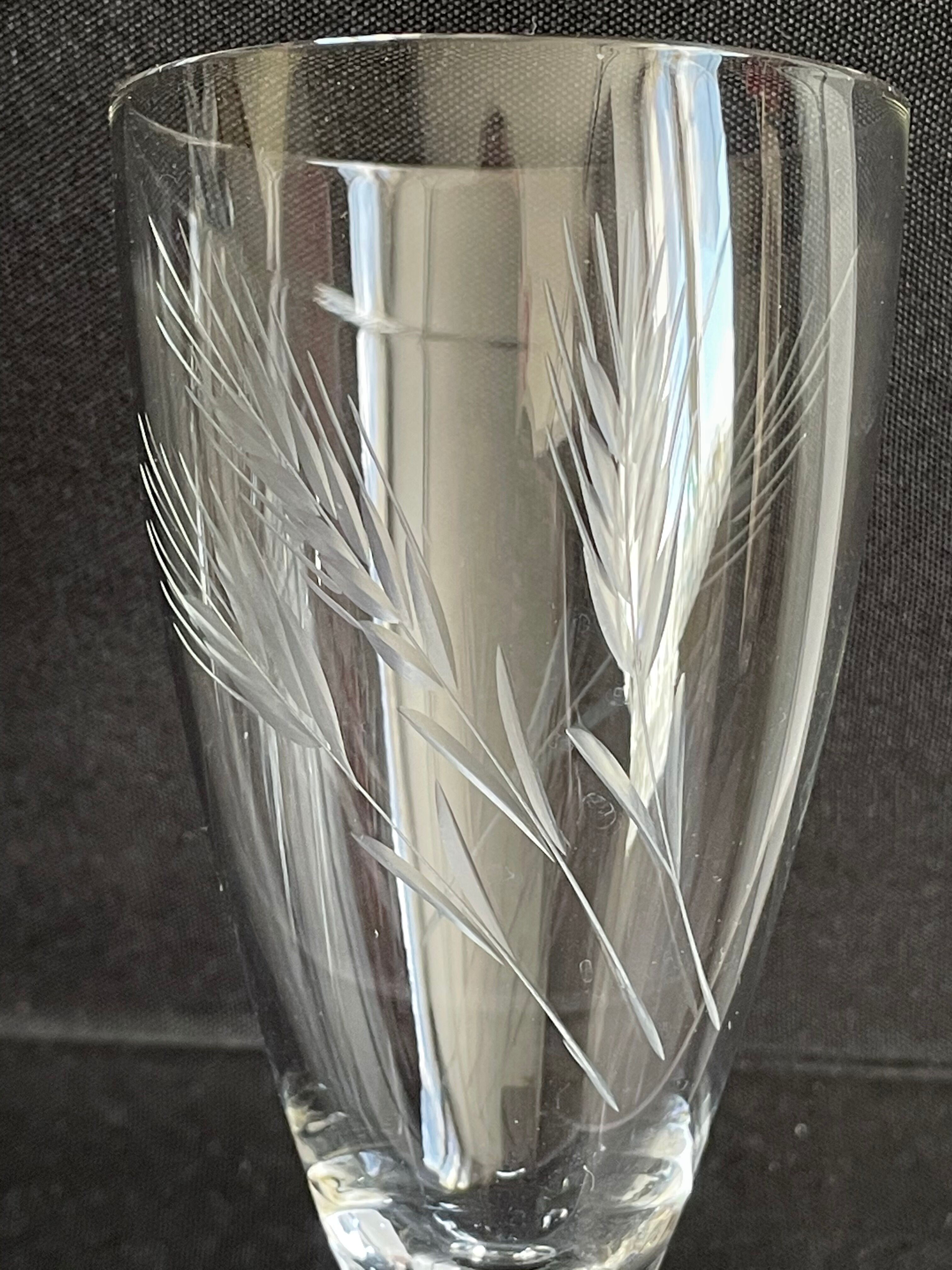Champagne flutes in cut crystal