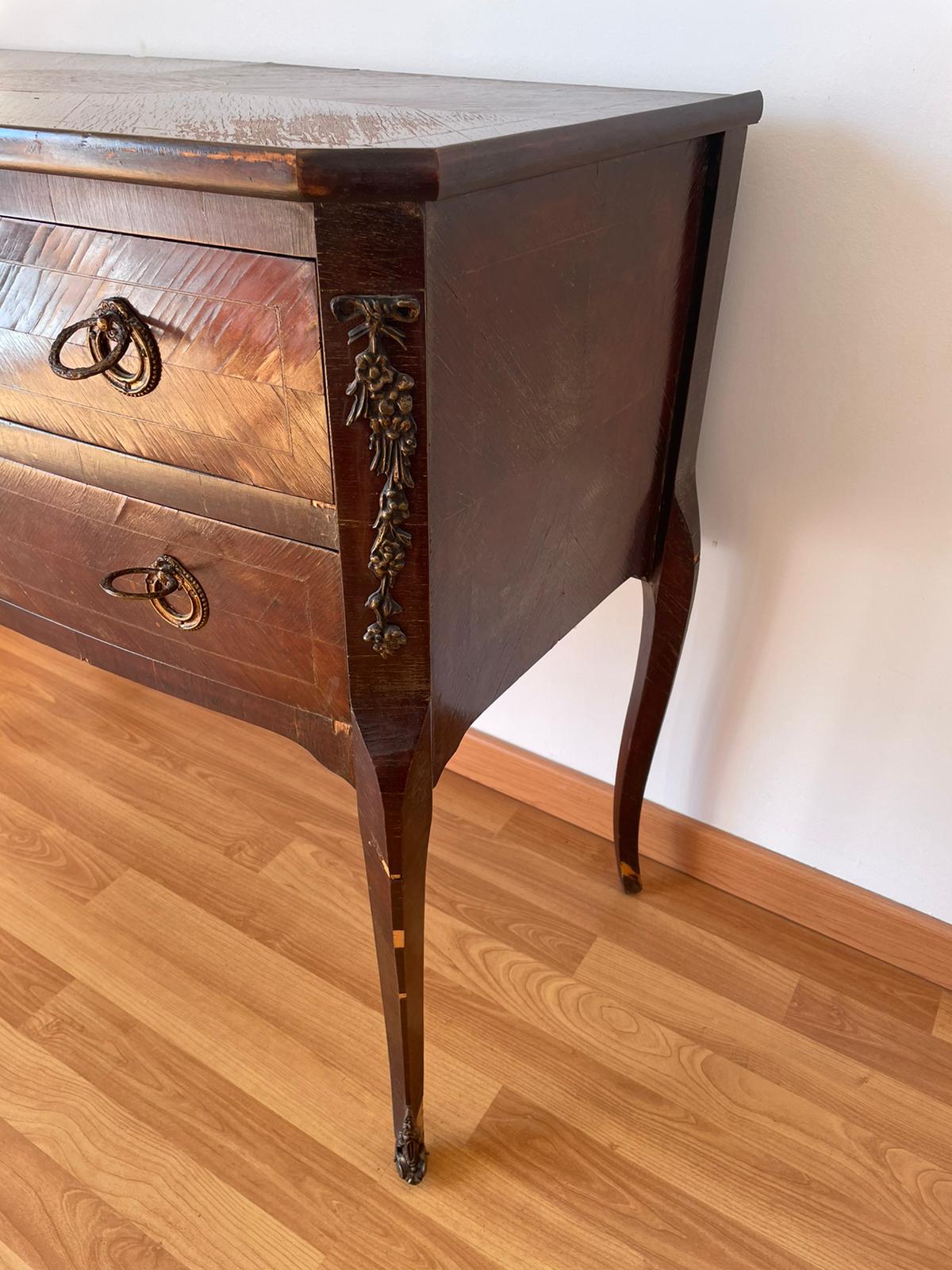 Small old chest of drawers