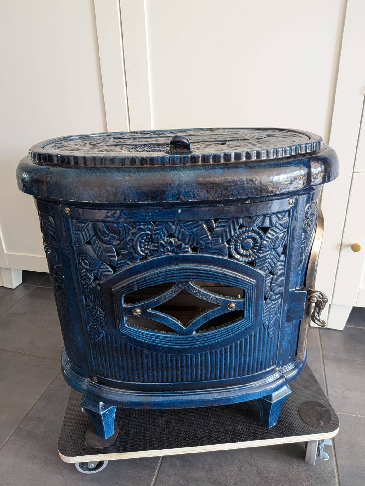 Vintage "Le Non Pareil" cast iron blue enamel pan – Upcycled to bioethanol