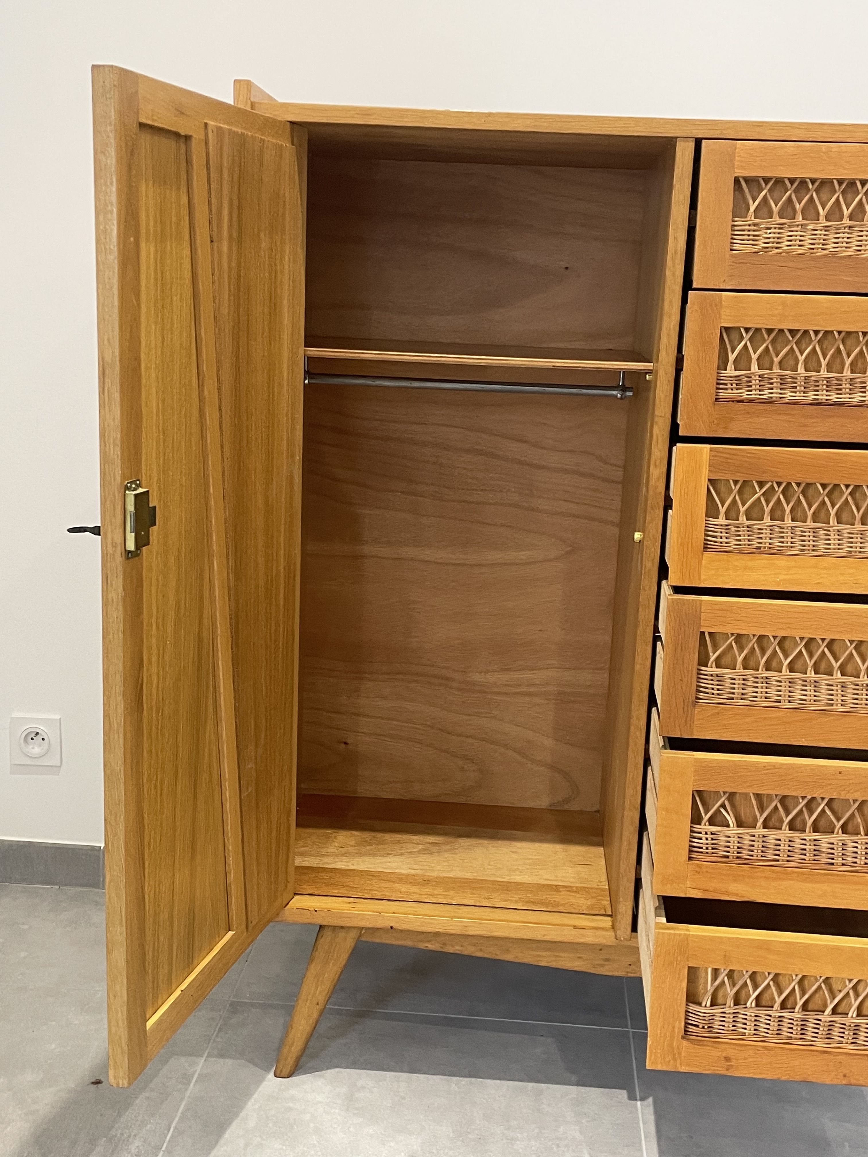 Children's wardrobe in wood and rattan with so-called Parisian compass feet