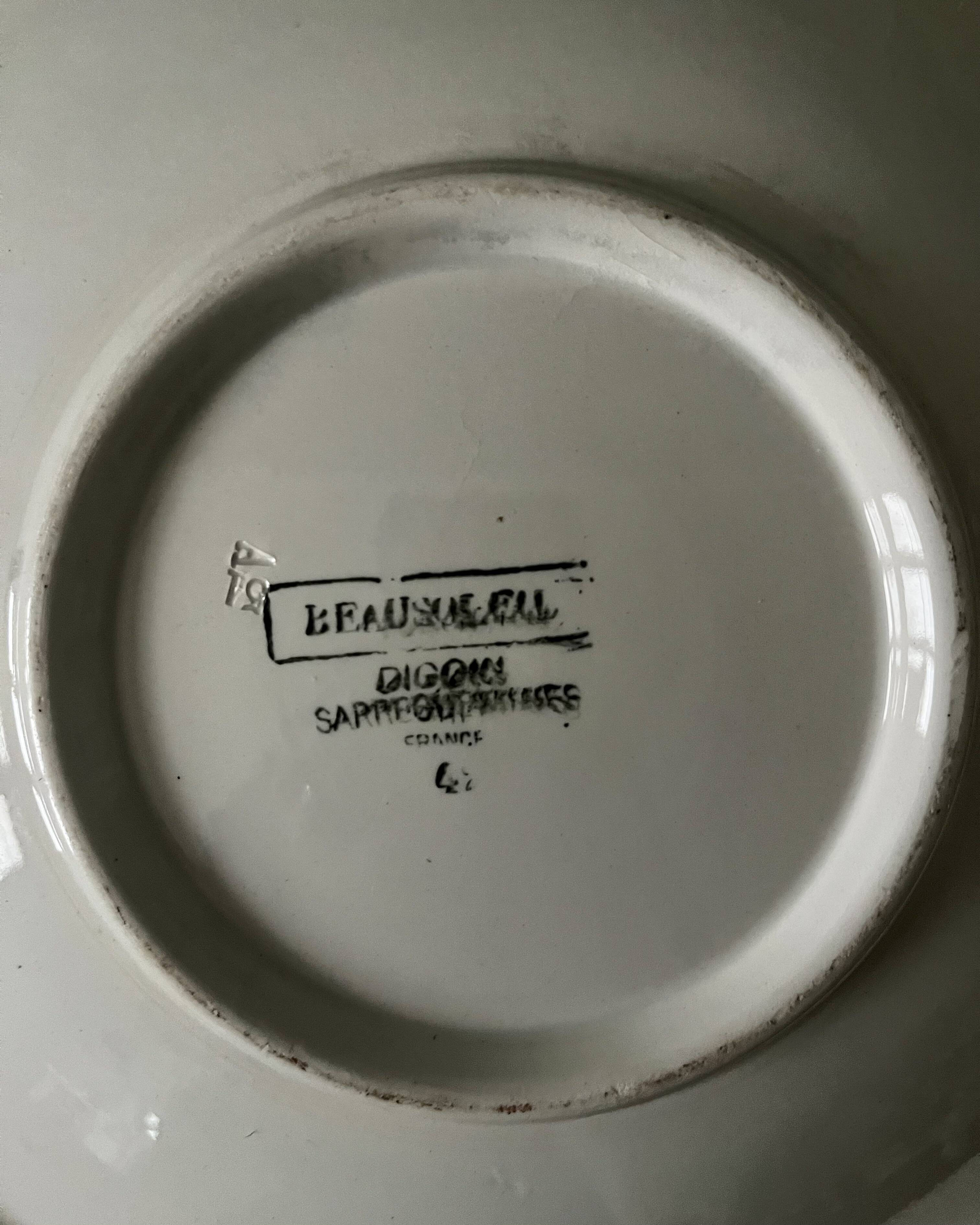 Shallow round plate, ironstone, Digoin Sarreguemines