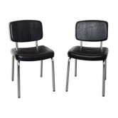 Paire de chaises en skaï noir pieds chromés