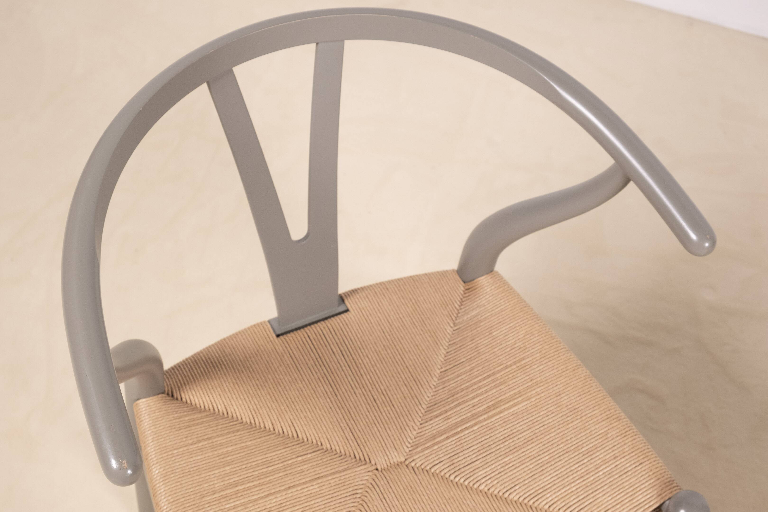 2 chaises Hans J. Wegner CH24 "Wishbone" pour Carl Hansen & Søn