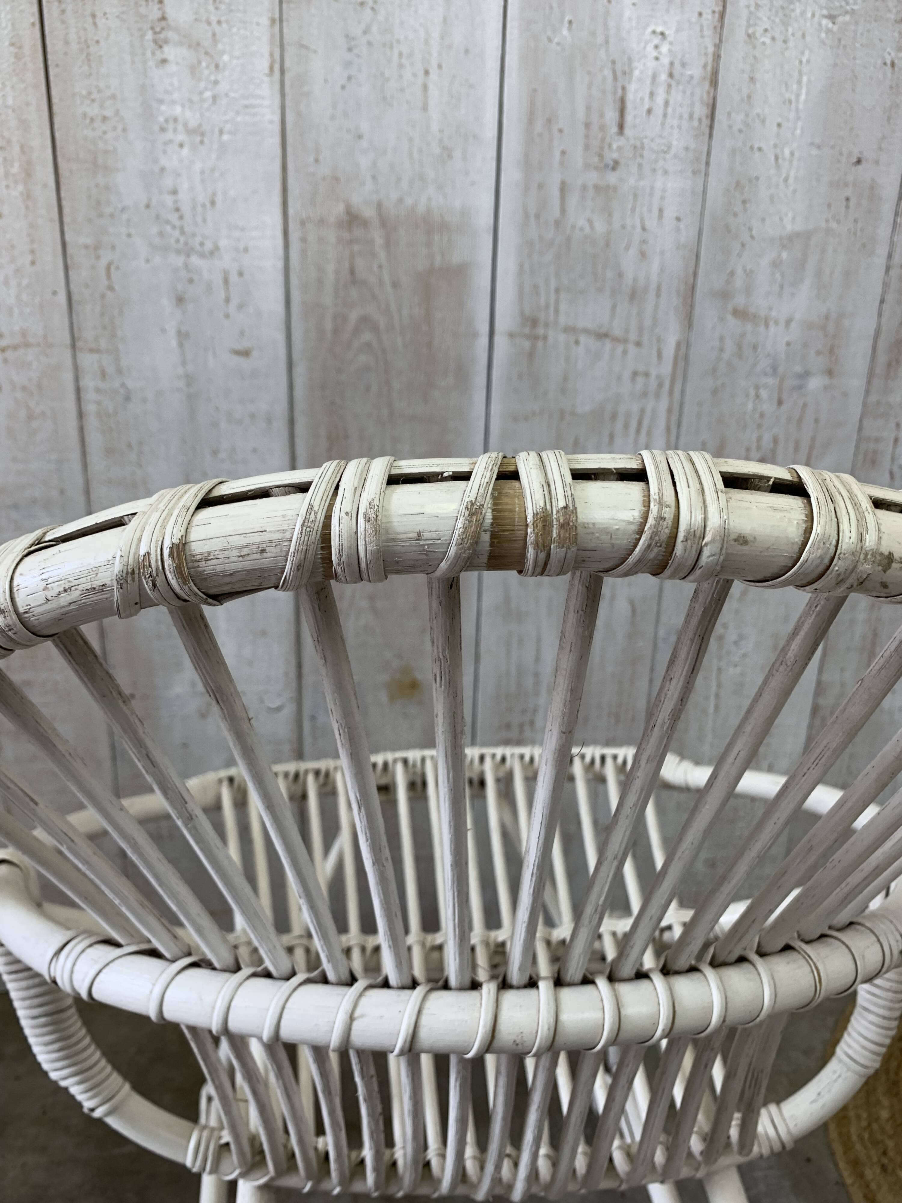 Fauteuil en rotin vintage