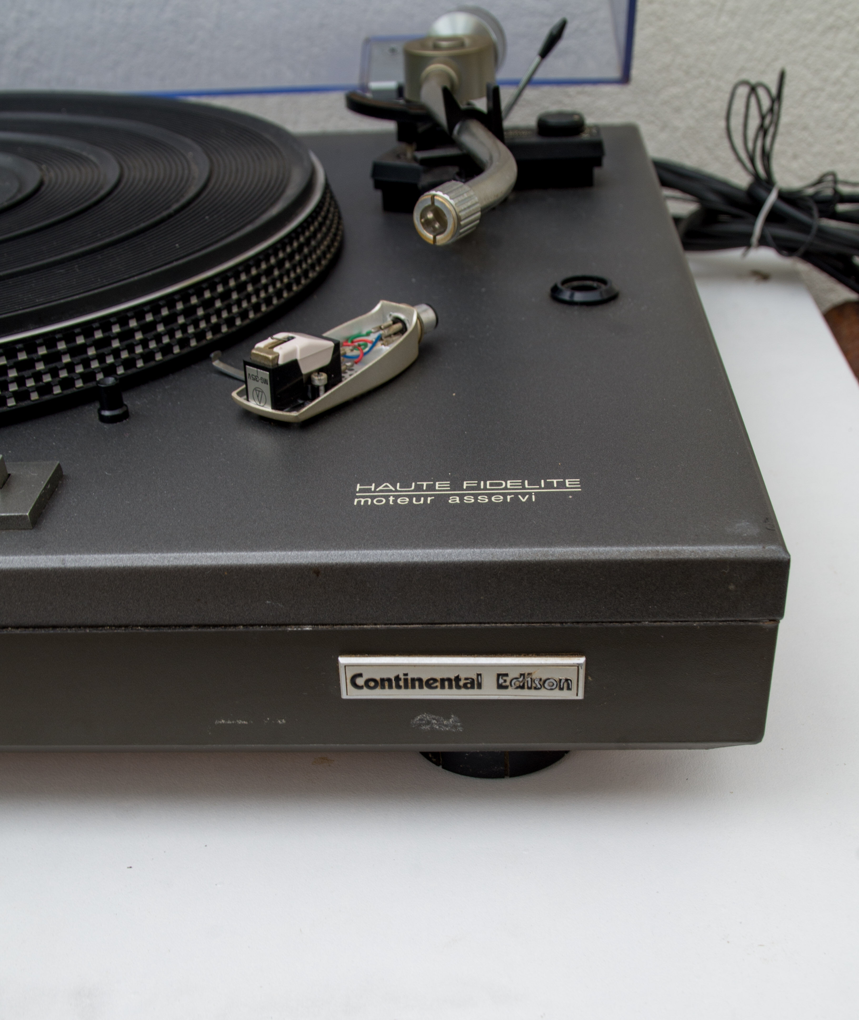 Turntable continental edison