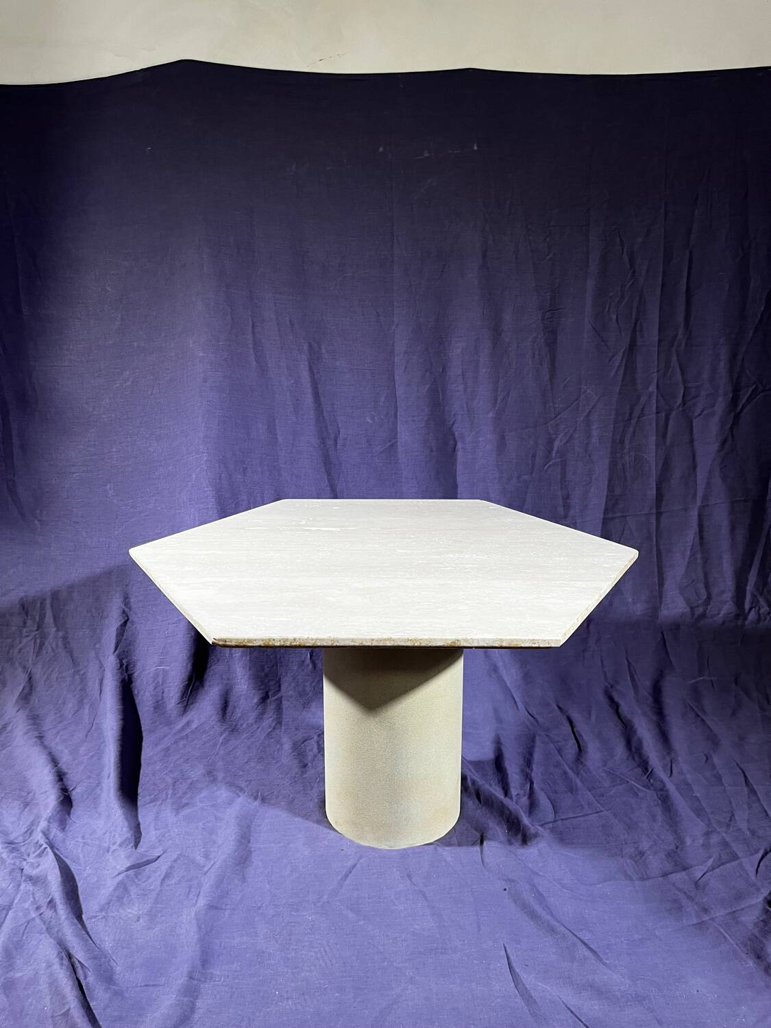 Table basse en travertin pied acier
