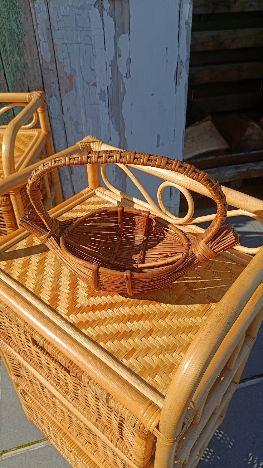 Vintage rattan fruit basket – bohemian antique basket from the 1960s