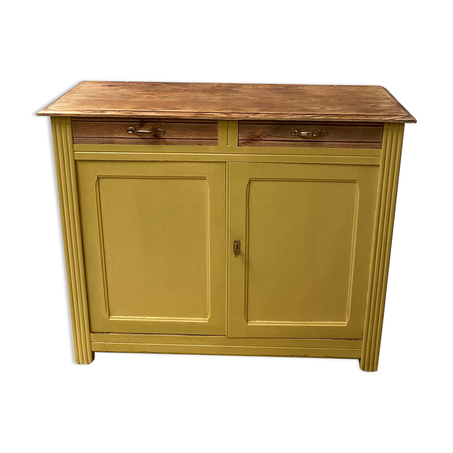 Parisian buffet restored