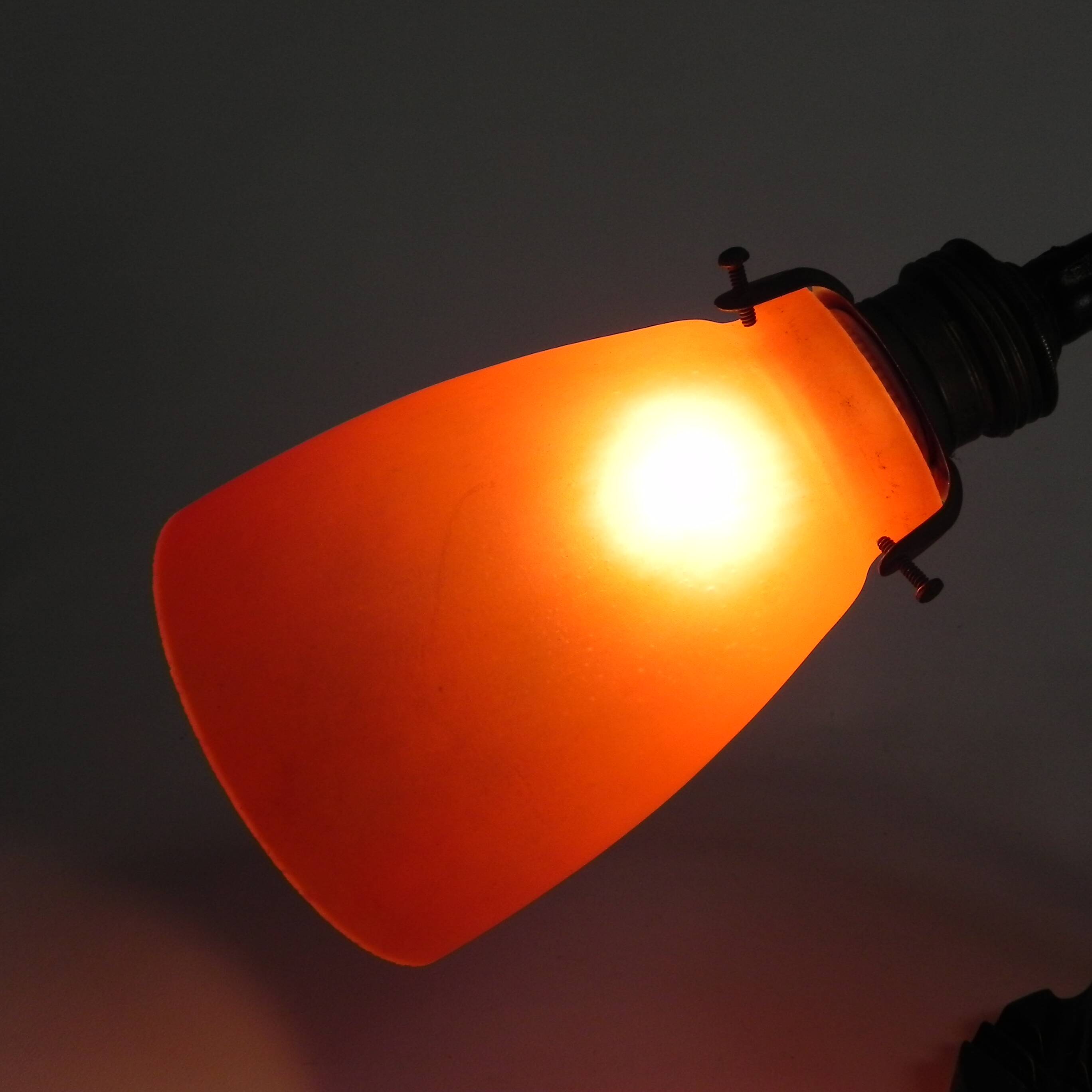 Lampe de bureau ERPE avec abat-jour en verre orange, années 1930