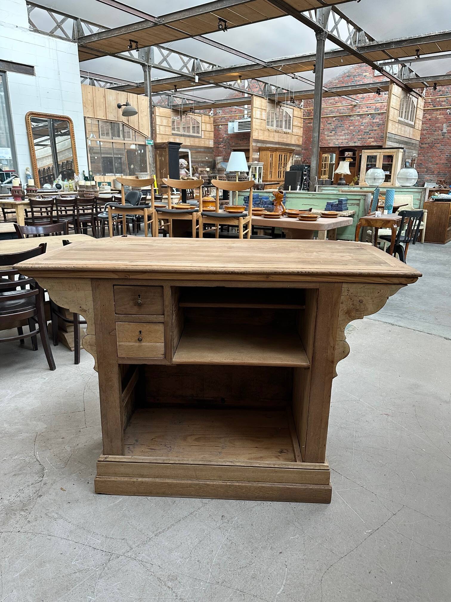 Early 20th century counter