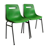 Pair of stackable Grosfillex M4 hull chairs